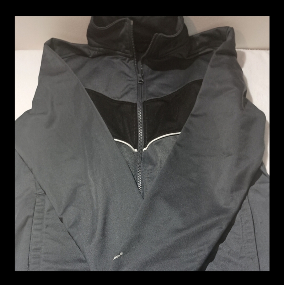 Boys Zip Up size 18/20